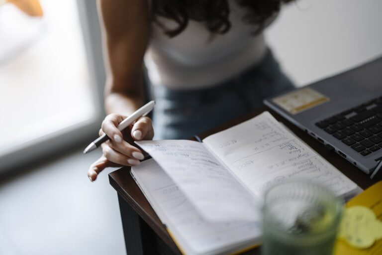The Newsletter Renaissance: Why Writers Are Going Back to Email